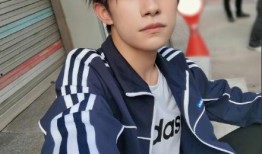 易烊千玺明星爆料视频大全